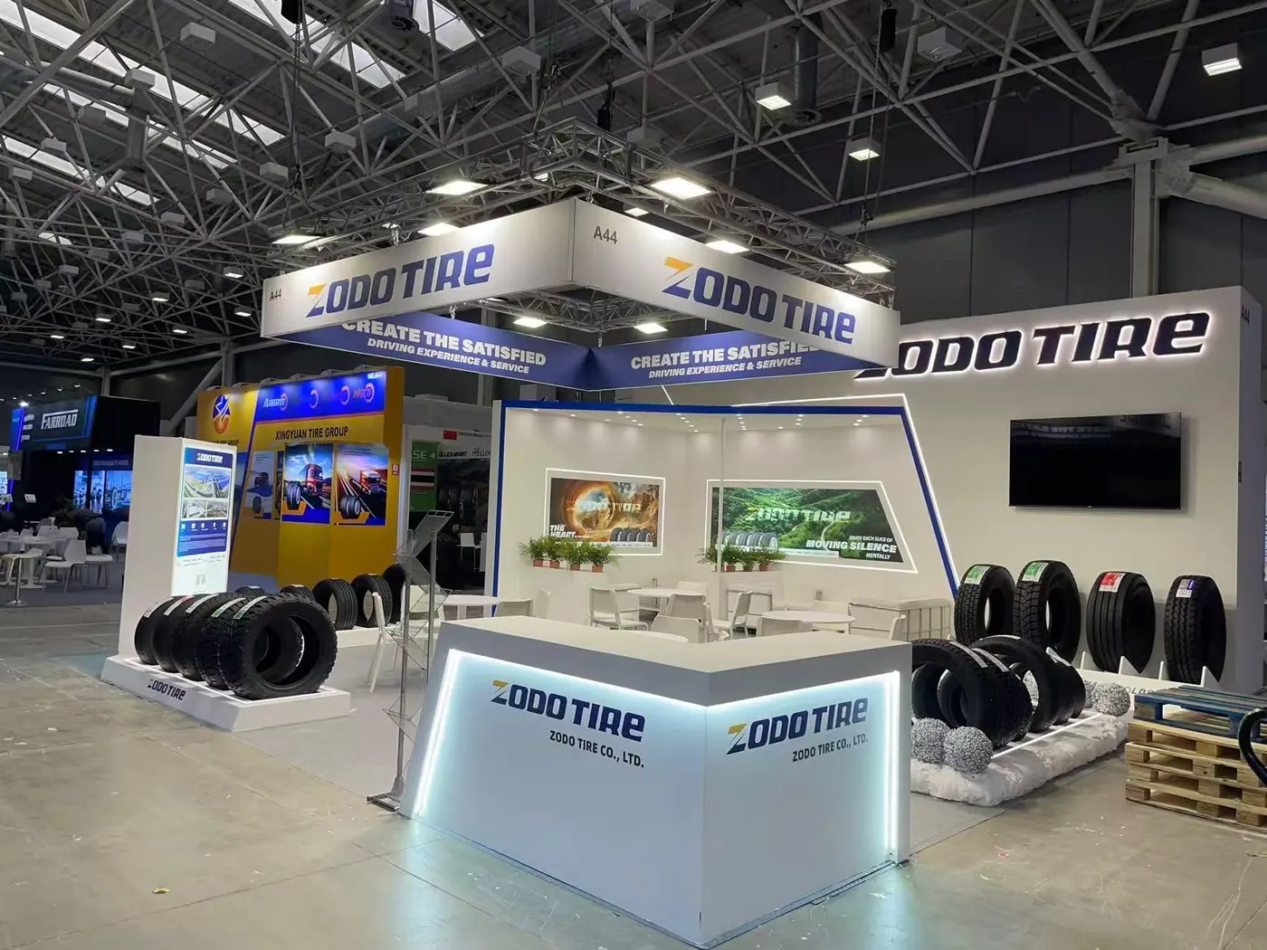Autopromotec exhibition stand by Stagehook Global, Bologna — photo 2
