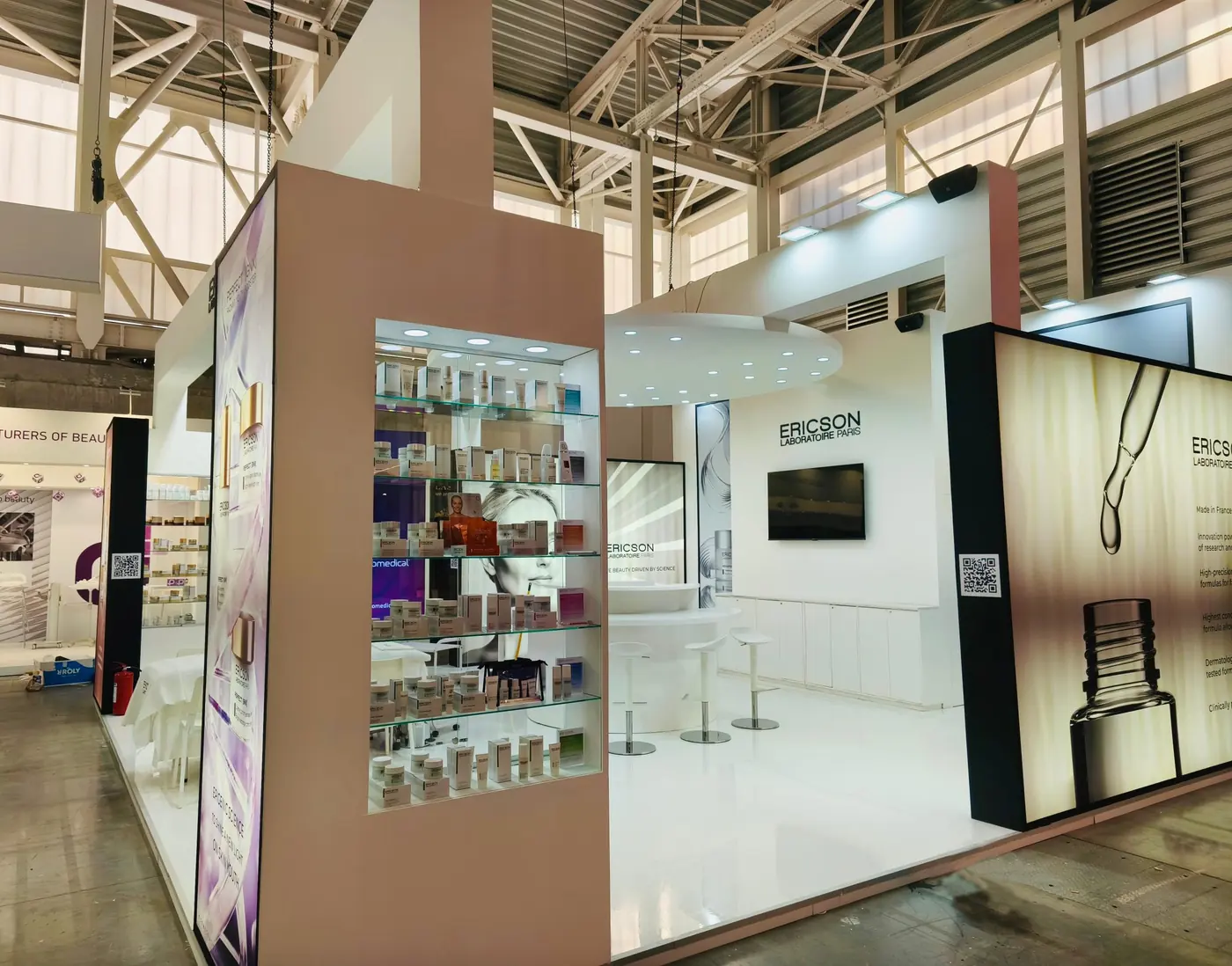 Cosmoprof Worldwide exhibition stand by Stagehook Global, Bologna — photo 5