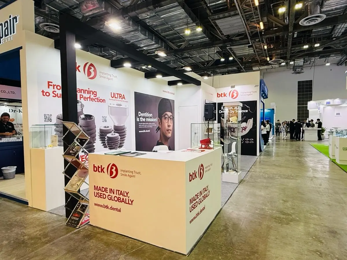 IDEM Singapore exhibition stand by Stagehook Global, Singapore — photo 1