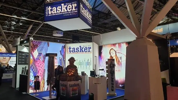 ISE — Integrated Systems Europe exhibition stand by Stagehook Global, Barcelona — photo 2
