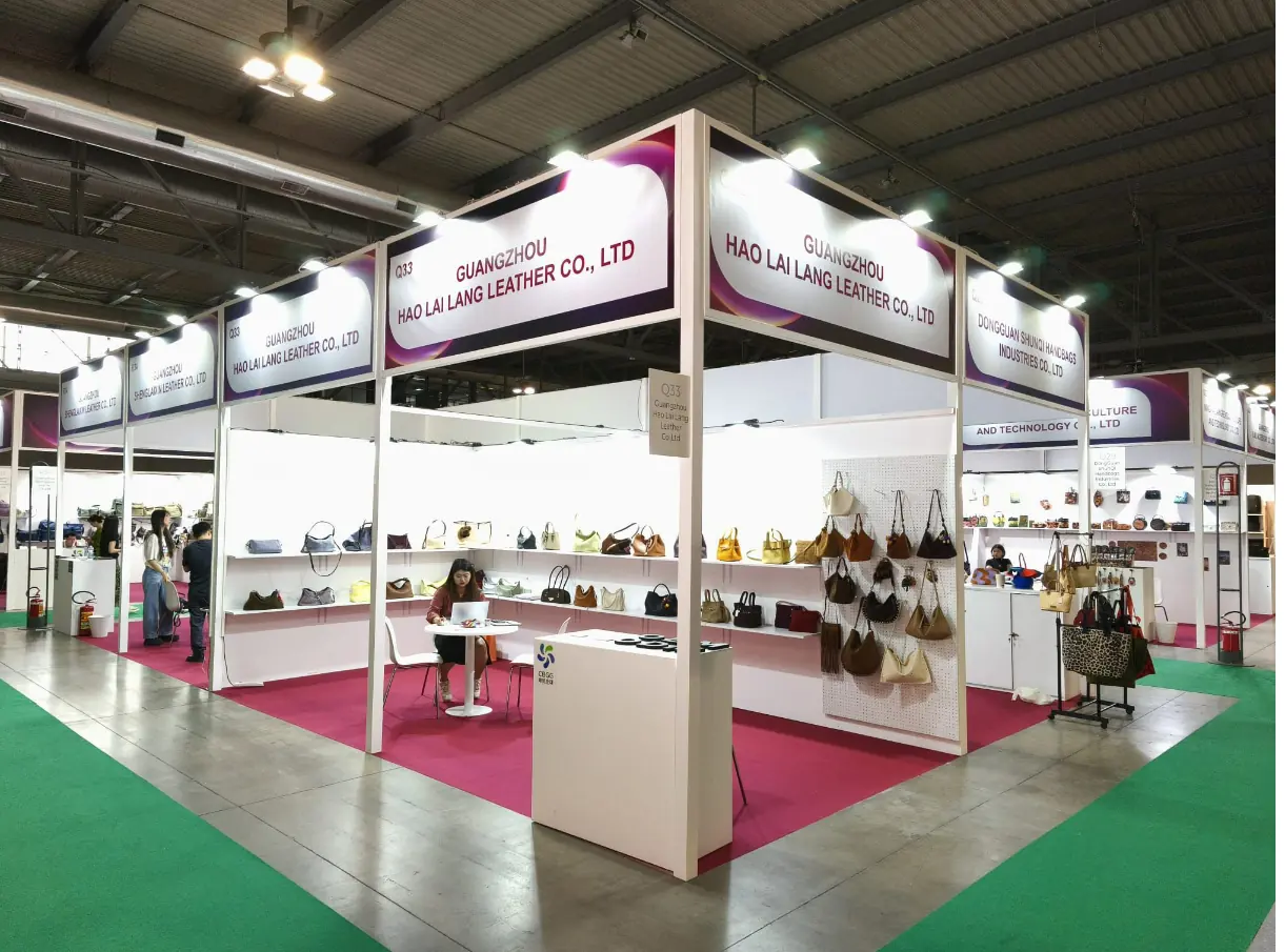 MIPEL exhibition stand by Stagehook Global, Milano — photo 1