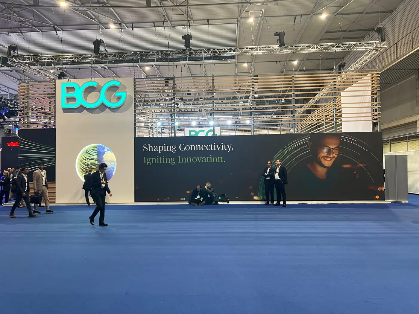 Mobile World Congress exhibition stand by Stagehook Global, Barcelona — photo 3